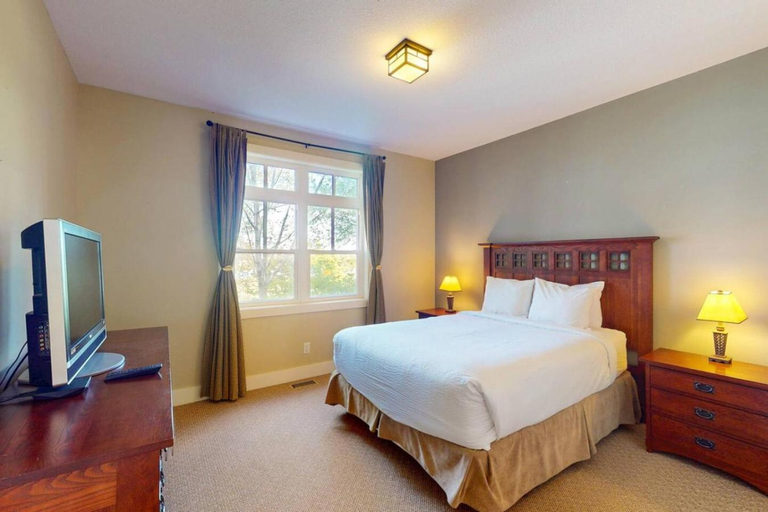 Bedroom 3, Rivergrass by Property Valet, Grey