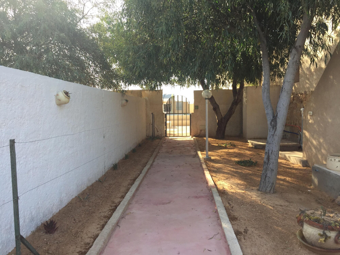 Others 3, Independent Villa With Private Pool, Covered Parking, Houmt Souk