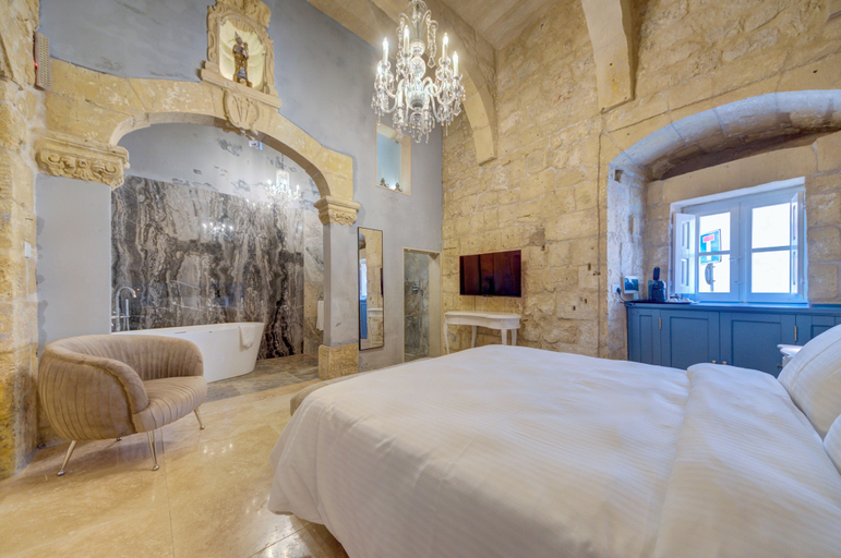 Living room 3, Room-ta Karmenu - An 800 Year old Modern