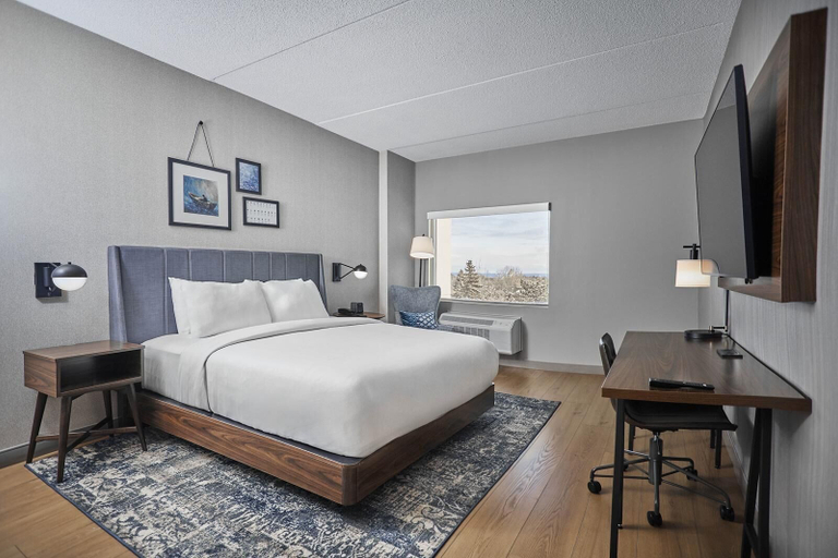 Room 2, Four Points By Sheraton Oakville, Halton