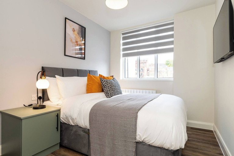 Room 4, Aurum 6 - Chic 1BR Stay by DMU & City Centre, Leicester
