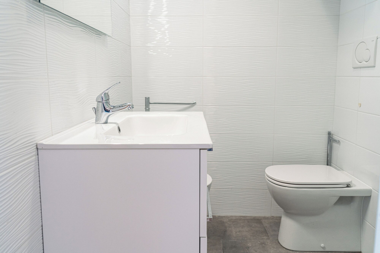 Bathroom 4, Enjoy the sea View From our Spacious Balcony, Venezia