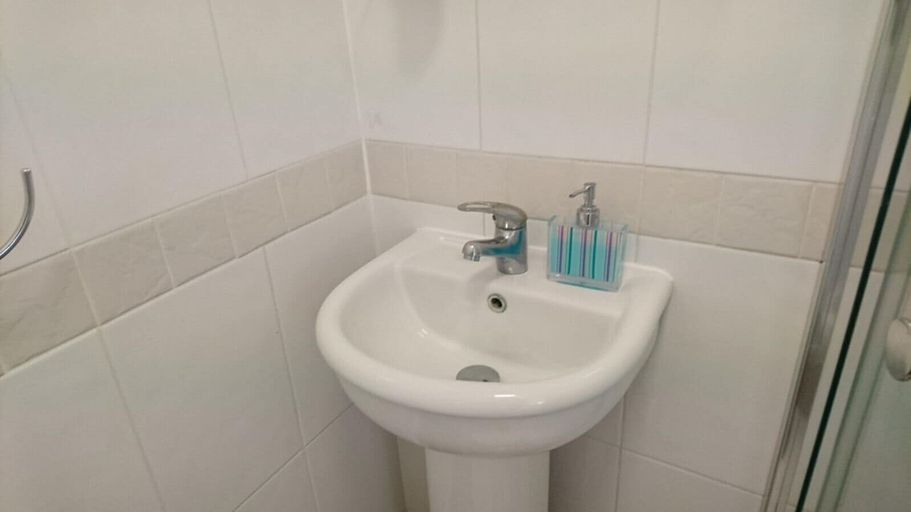 Bathroom, Room-en Suite Shower Room Double Room wi, London