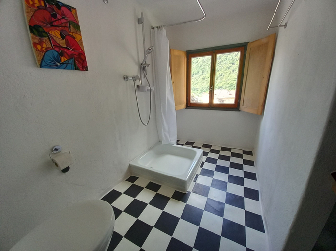 Bathroom 2, Room-"casa Coerente" Cavergno - Room #3, Vallemaggia