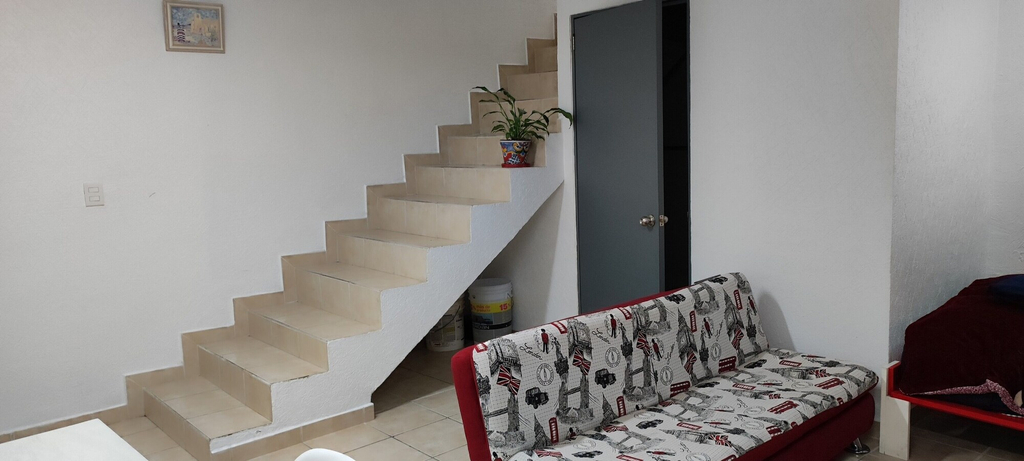 Others 4, Room-new Basement Loft With all the Amen, Morelia