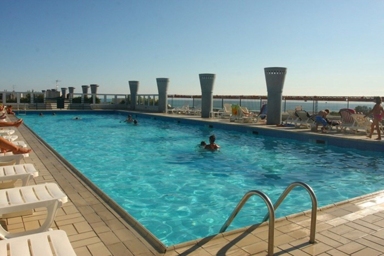 Pool, Lovely Flat in a Residence With Pool - Beahost, Venezia