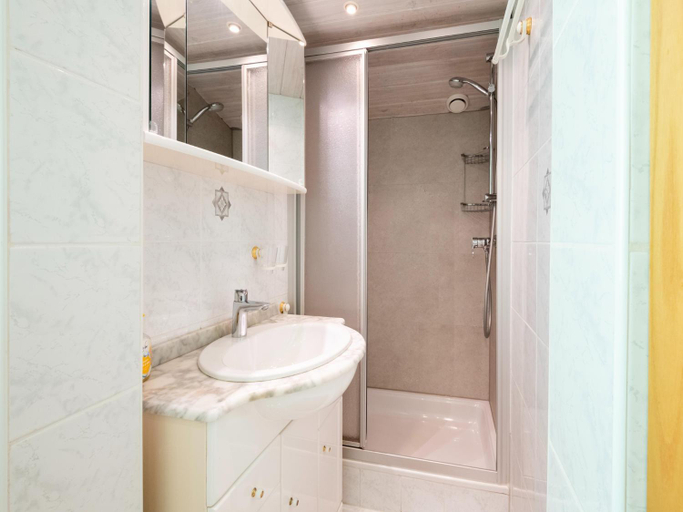 Bathroom, Chalet in Tirol by Zillertal Ski Slopes, Schwaz