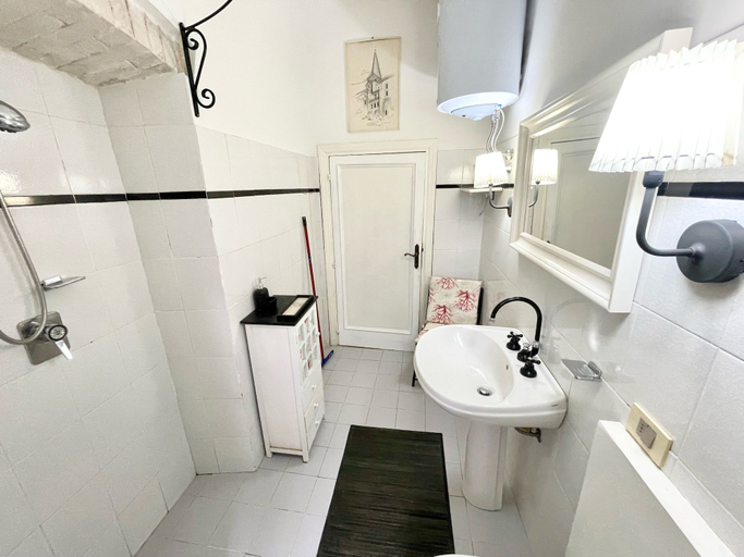 Bathroom 3, Secluded Umbrian Villa With Private Pool, Perfect for Nature Lovers, Perugia