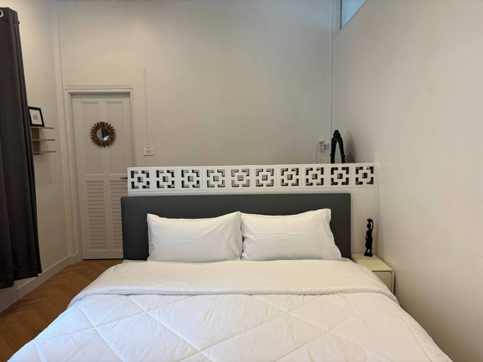 Room 3, Entire Villa - Perfect for Family  digital NOMADs, Phuket Island
