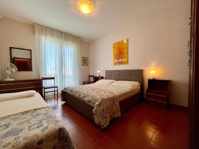 Others 5, Relax in a our Pool View Apartment, Venezia