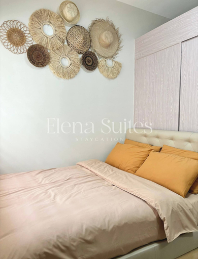 Room 3, Aesthetic Cozy Stay With Ps4, Netflix & Coffee Nook - Elena Suites Staycation, Kalookan City