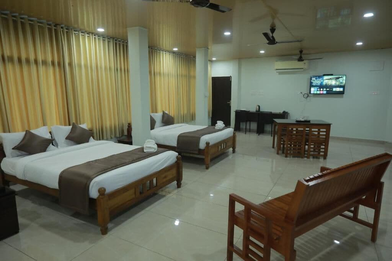 Bedroom 5, Premier Tourist Home, Thrissur