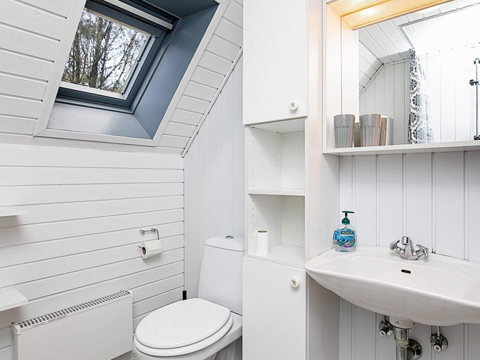 Bathroom 4, 5 star holiday home in Ringkøbing, Ringkøbing-Skjern