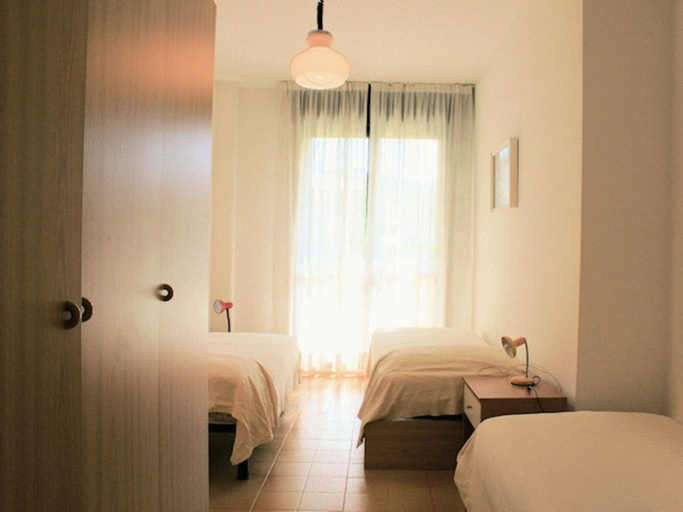 Room 4, Seaside Sweet Holiday Hideaway in Lignano With Swimming Pool, Udine