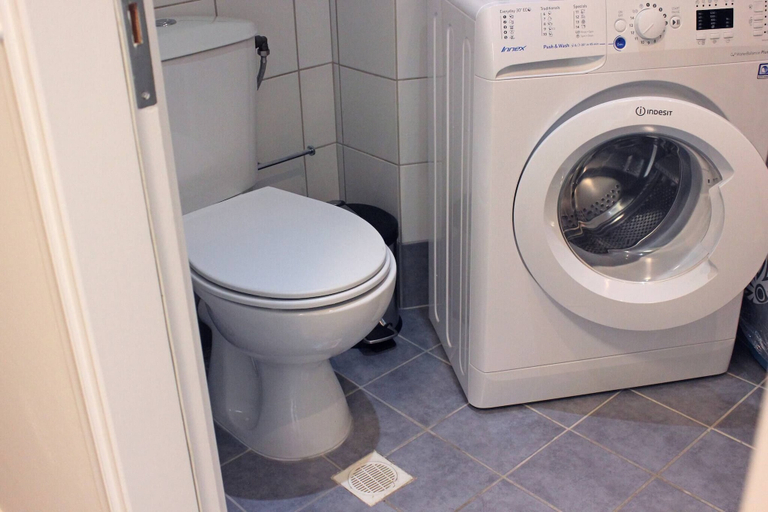 Bathroom 3, Fifty Shades of Blue 10 sec to sea 5PL 2BD 2BA, Crete