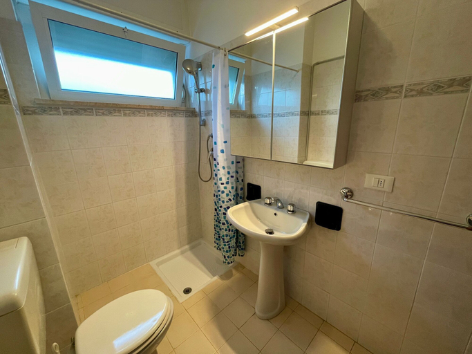 Bathroom 4, Coastal Flat With sea View, Venezia