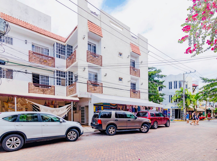 Exterior & Views 1, 5th Avenue 3 People Balcony Apartment, Cozumel