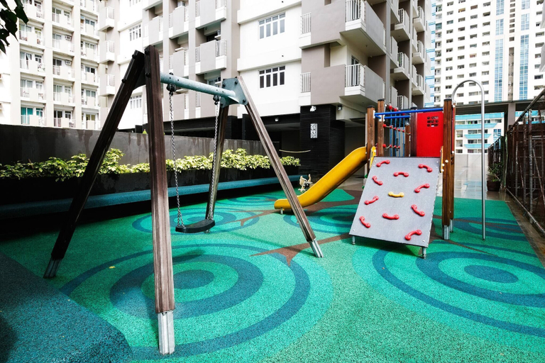Children's area 3, Flat Eshra - Cozy & Bright 1-br, Makati City