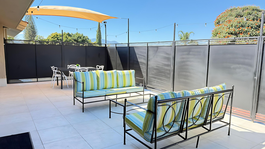 Terrace/patio 5, Modern 3-bedroom Retreat in Ajijic-walk To Everything-gym-pickleball-golf Cart, Chapala