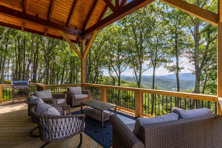 Interior 4, Blue Ridge View at Eagles Nest, Avery