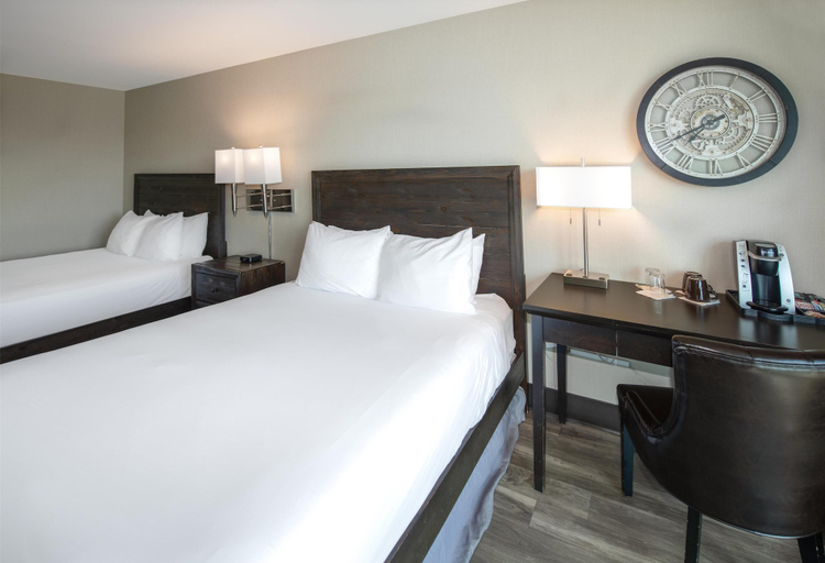 Bedroom 2, Coast Lonsdale Quay Hotel, Greater Vancouver