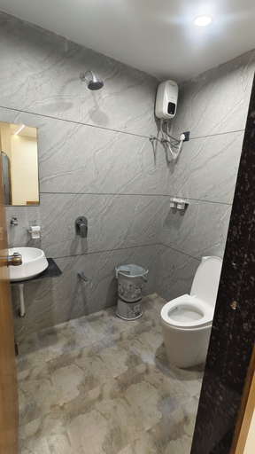 Bathroom 5, HOTEL MOJO STAY, Ahmadabad