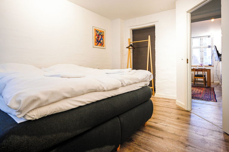 Bedroom 3, Lake - Pleasant 2-bdr Apt in City Center, Copenhagen