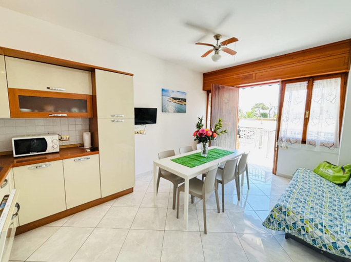 Others 4, Flat With Large Balcony in Bibione, Venezia