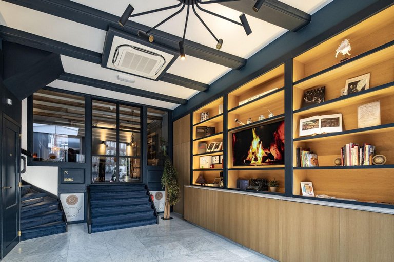 Public Area 2, CTY Books, Leiden