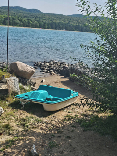 Beach 2, Waterfront Cabin on Lake Superior Sleeps 7 Plus ppl, Lake Superior