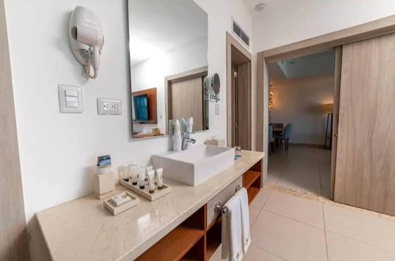 Interior 2, Imperial Suite 3-bedroom Ocean View and Kitchen, Sosua