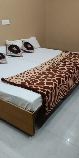 Room 3, Deva Guest House, Faizabad