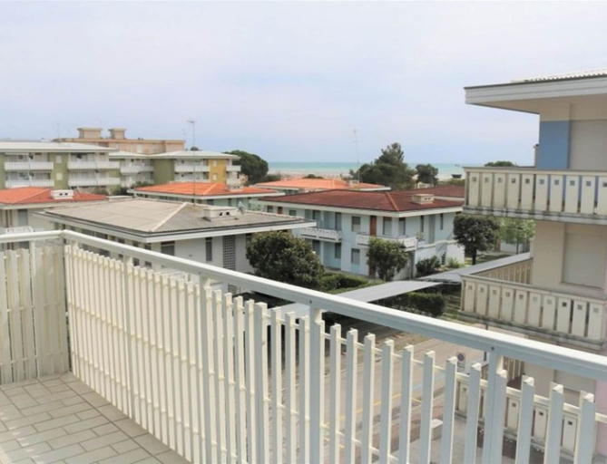 Others 3, Colorful Flat With sea View, Venezia