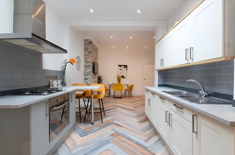 Others 3, Cobden 2 Bed Apartment, London