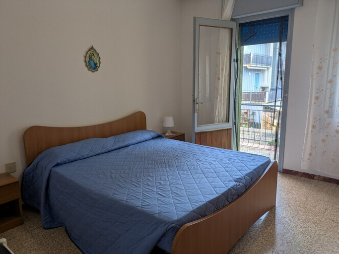 Room 4, Charming Property Steps From Caorles Center, Venezia