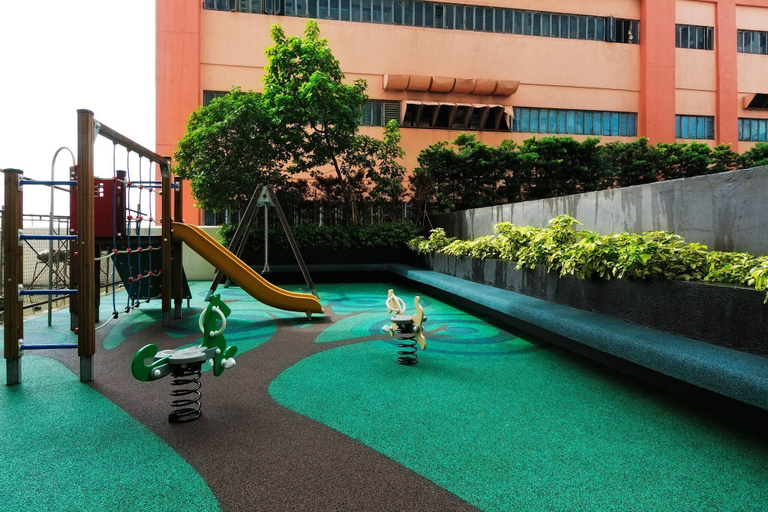Children's area 5, Flat Eshra - Cozy & Bright 1-br, Makati City