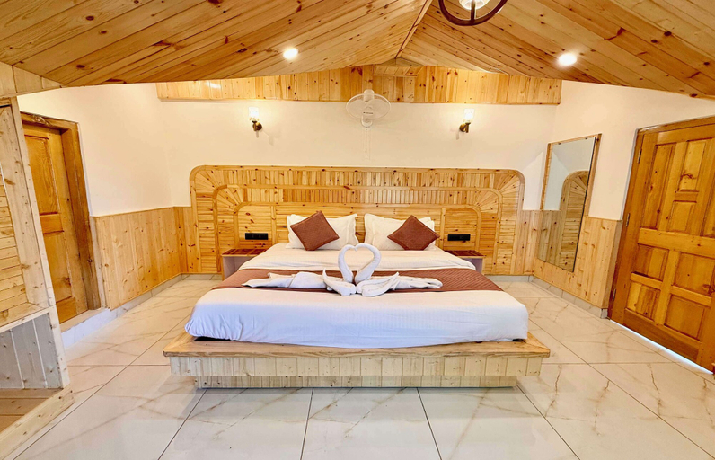 Room 5, Aranya Retreat Himachal, Kullu
