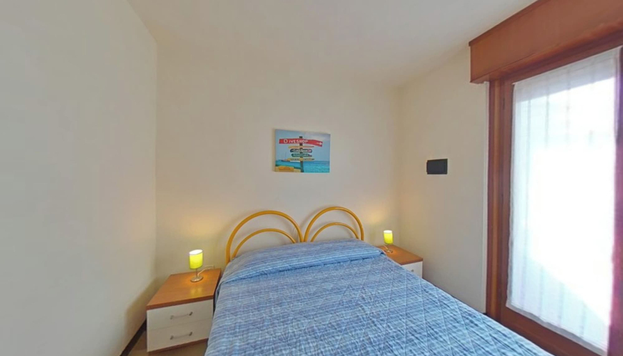 Room 3, Centrally Located Accommodation With Balcony, Udine