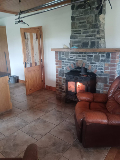 Living room 2, Room-room 4, Williamstown, Ireland