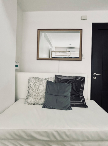 Others 2, Trendy Studio With Bunk Bed, Iloilo City