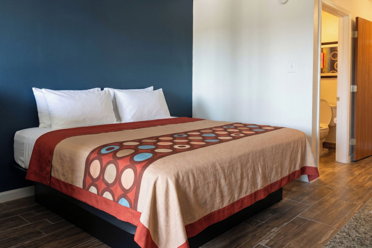 Room 2, Garland Inn & Suites near Dallas TX, Dallas