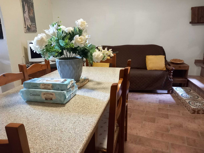 Living room 3, Charming Mountain Retreat in Pacentro, Italy, L'Aquila
