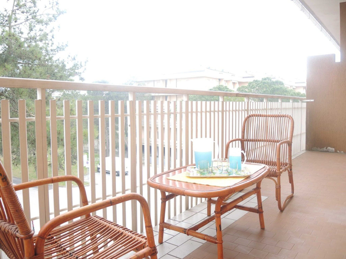 Balcony, Spacious Flat Near Pluto Beach, Venezia