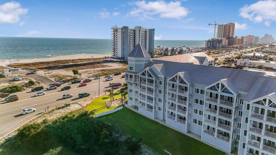 Exterior 5, Grand Caribbean 117, Baldwin