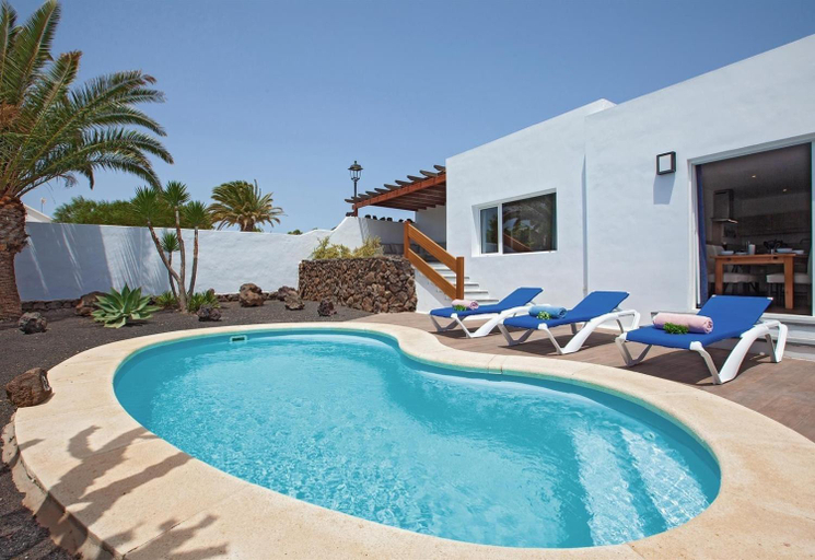 Others 2, Villa Esencia, Las Palmas