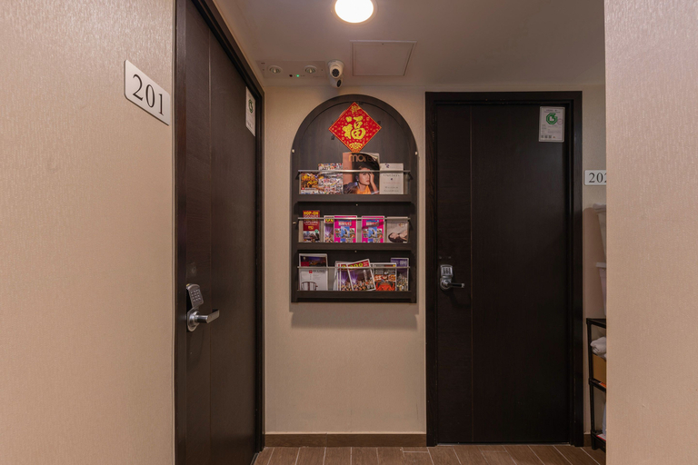 Others 2, Welcome Inn, Kowloon