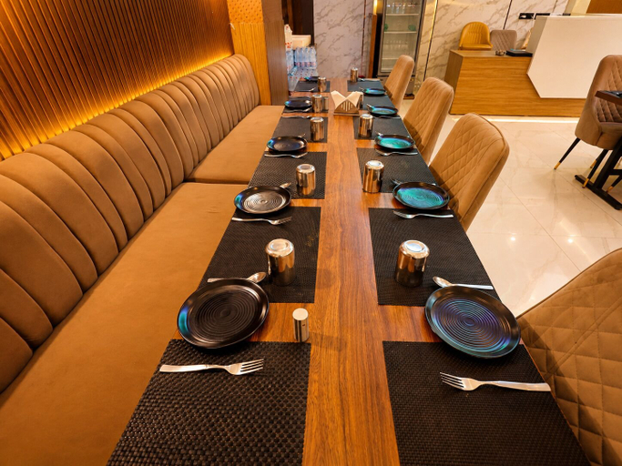 Food & Drinks 5, The Vrindavan Inn, Mathura