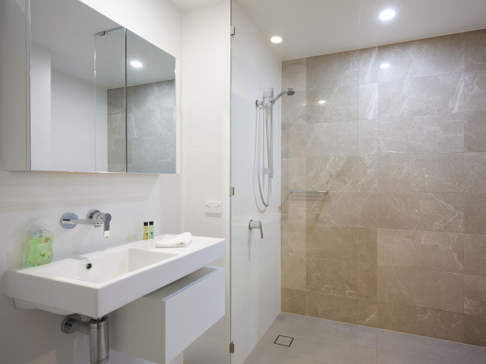 Bathroom 2, Ruby Gold Coast By Serain, Gold Coast