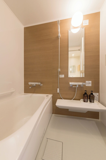 Bathroom 4, ryokan michishio, Toba