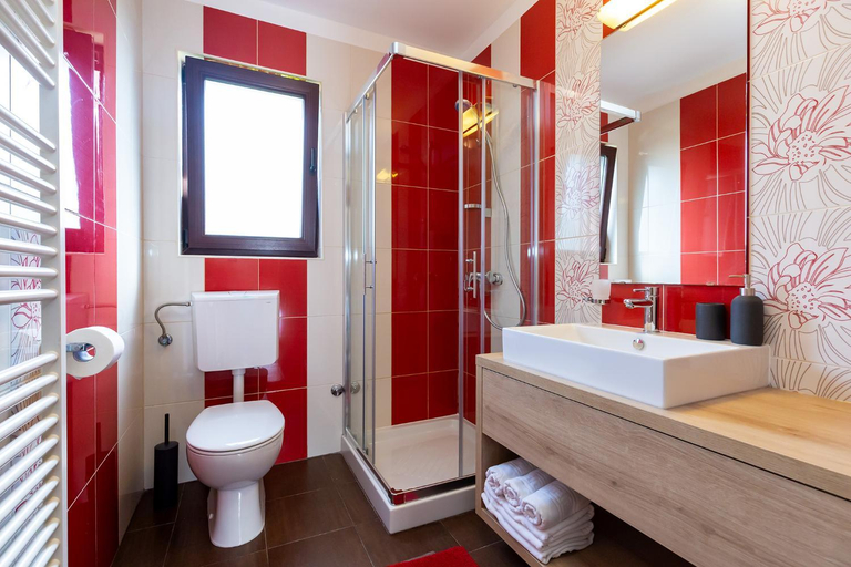 Bathroom 3, Apartments Banic near beach Porec-Spadici, Poreč